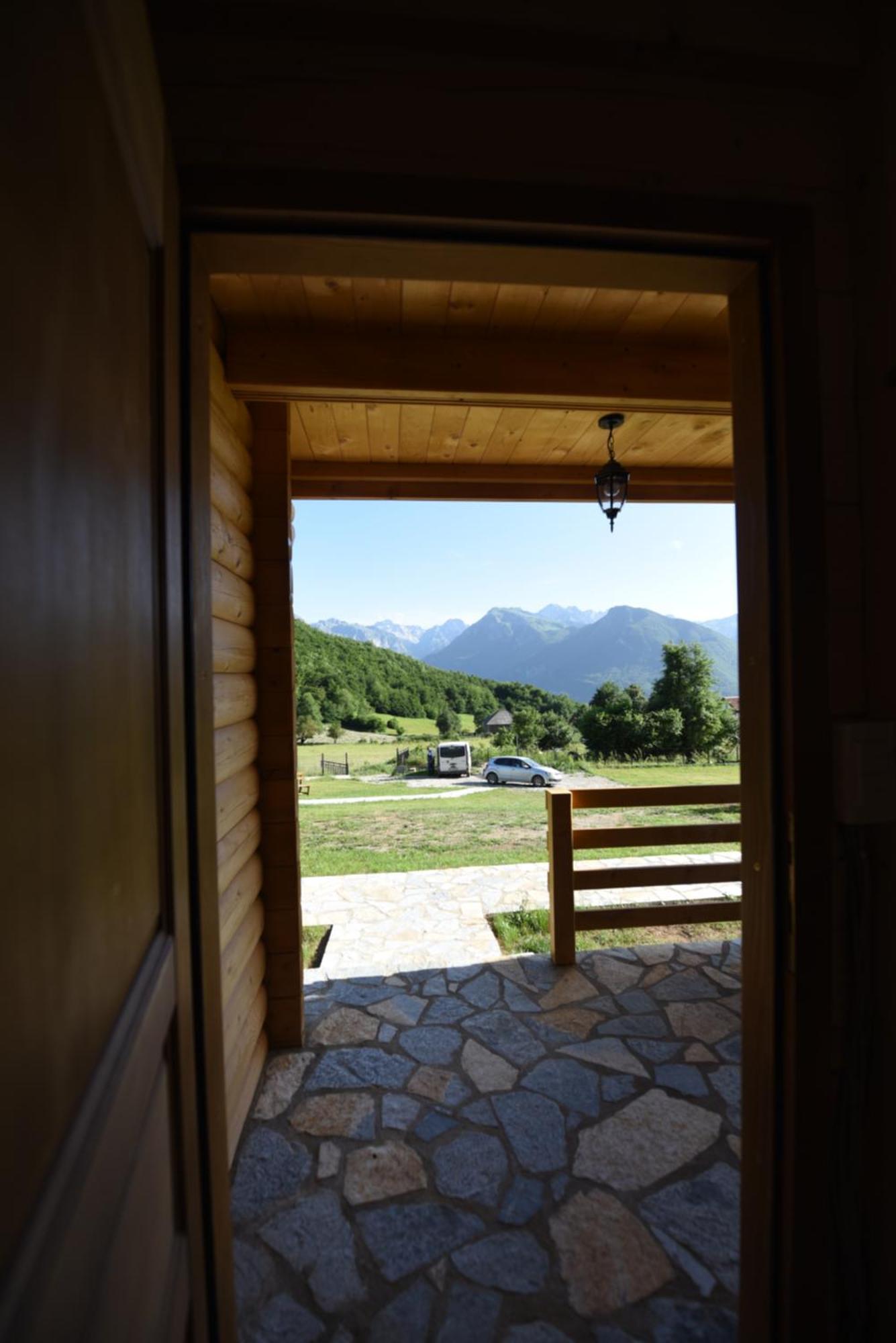 Soulrest Ekoresort - Mehov Konak Gusinje Экстерьер фото