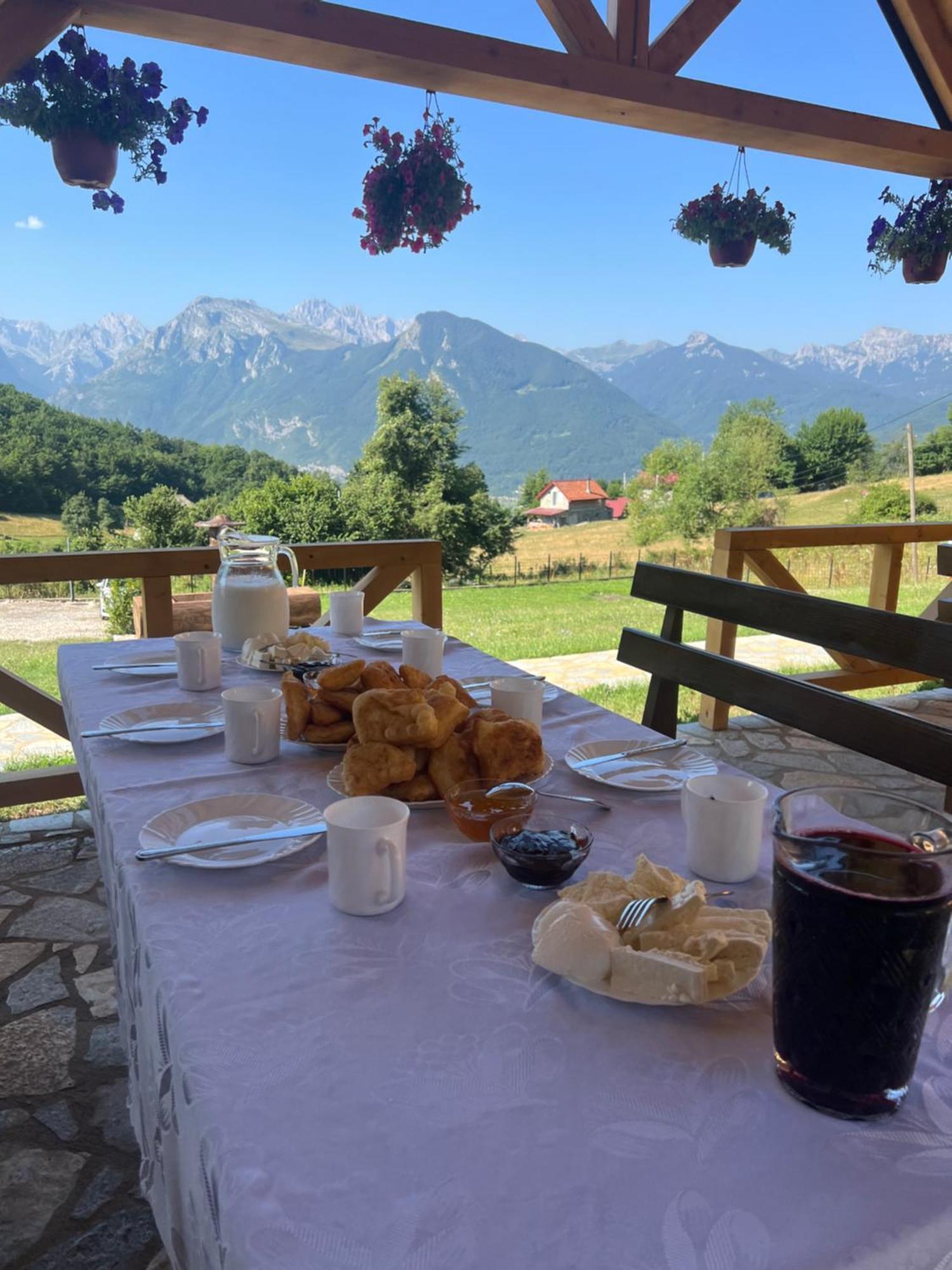 Soulrest Ekoresort - Mehov Konak Gusinje Экстерьер фото